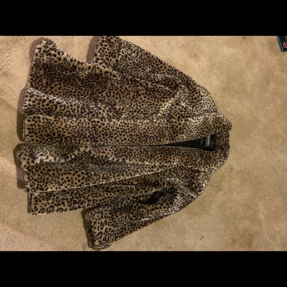 Monterey Fashions leopard print fur coat - Picture 1 of 4